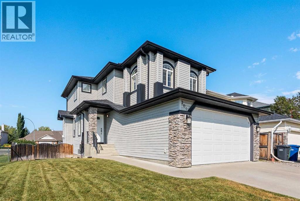 201 Crystalridge Rise, Okotoks, Alberta  T1S 1W6 - Photo 1 - A2256204