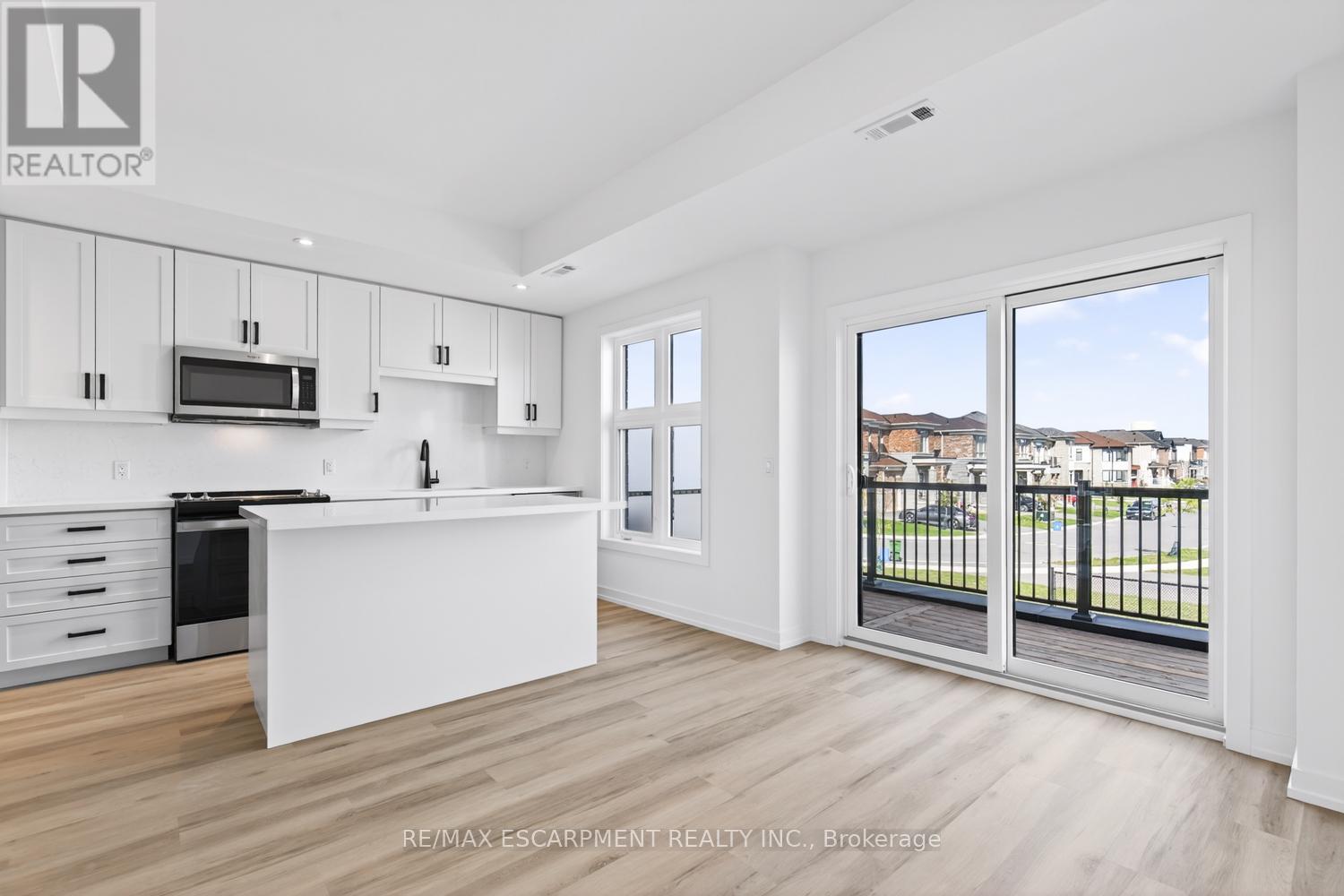 36 - 70 Kenesky Drive, Hamilton, Ontario  L0R 2H7 - Photo 14 - X12435429