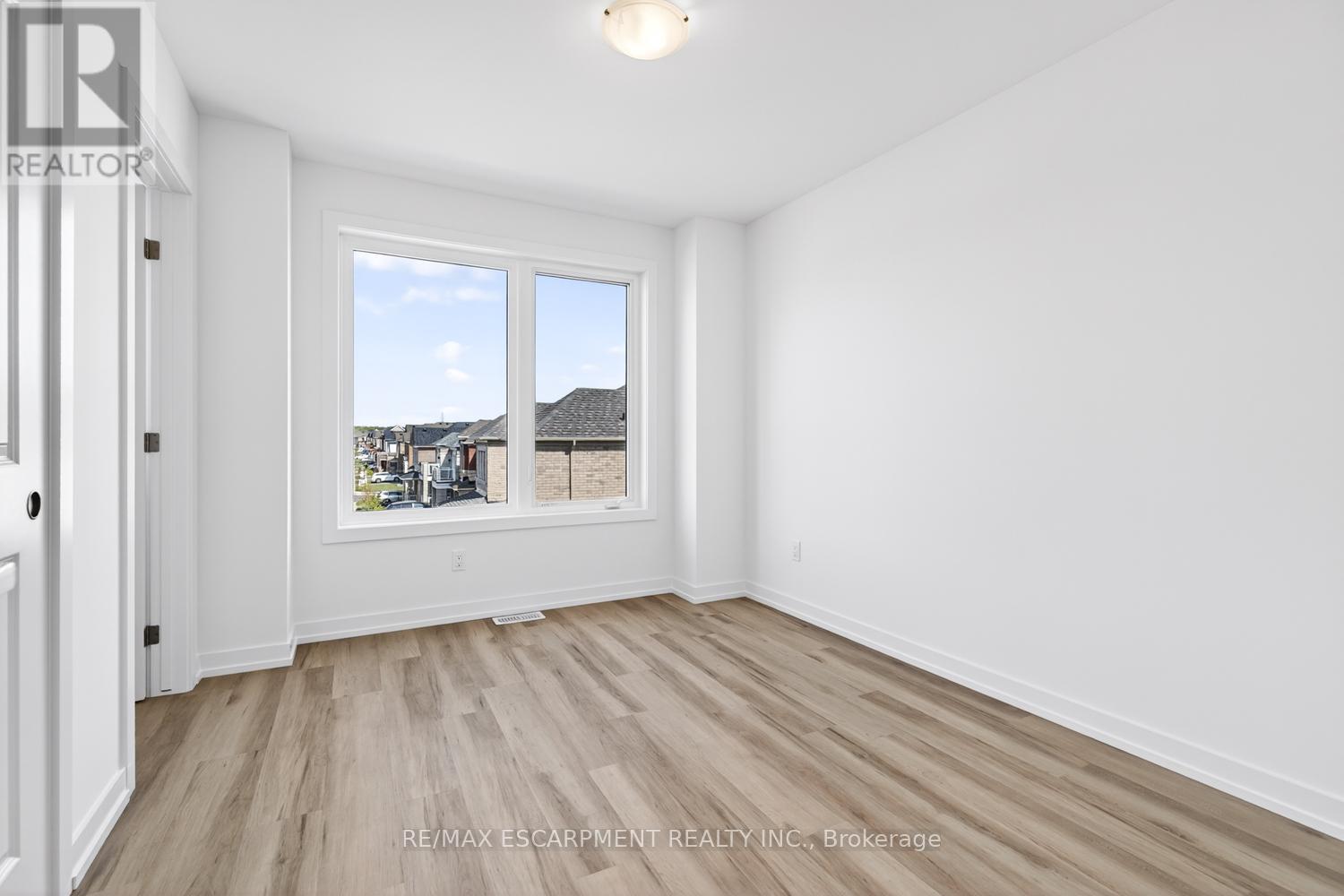 36 - 70 Kenesky Drive, Hamilton, Ontario  L0R 2H7 - Photo 31 - X12435429
