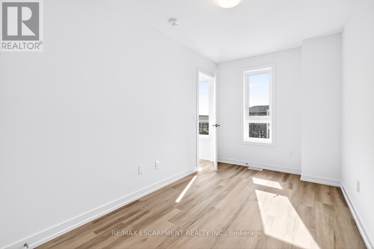 36 - 70 Kenesky Drive, Hamilton, Ontario  L0R 2H7 - Photo 39 - X12435429