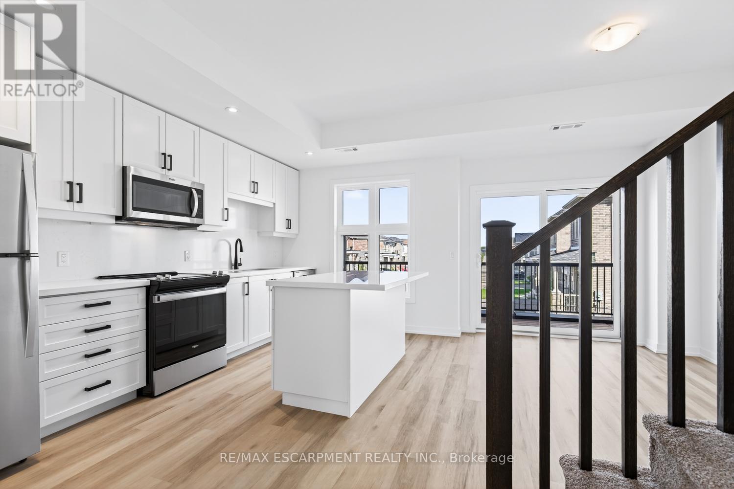 36 - 70 Kenesky Drive, Hamilton, Ontario  L0R 2H7 - Photo 12 - X12435429