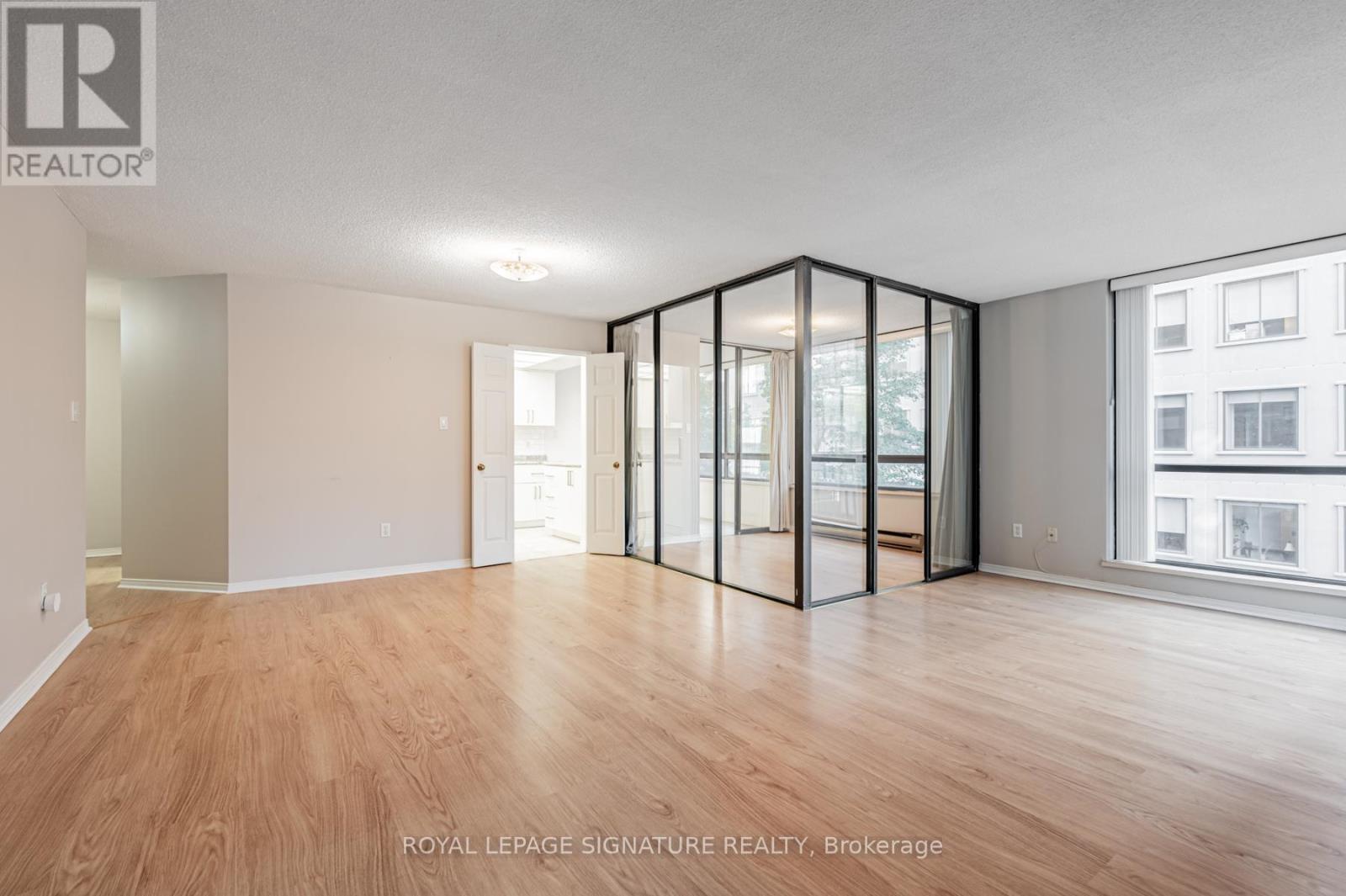 509 - 280 Simcoe Street, Toronto, Ontario  M5T 2Y5 - Photo 5 - C12453548