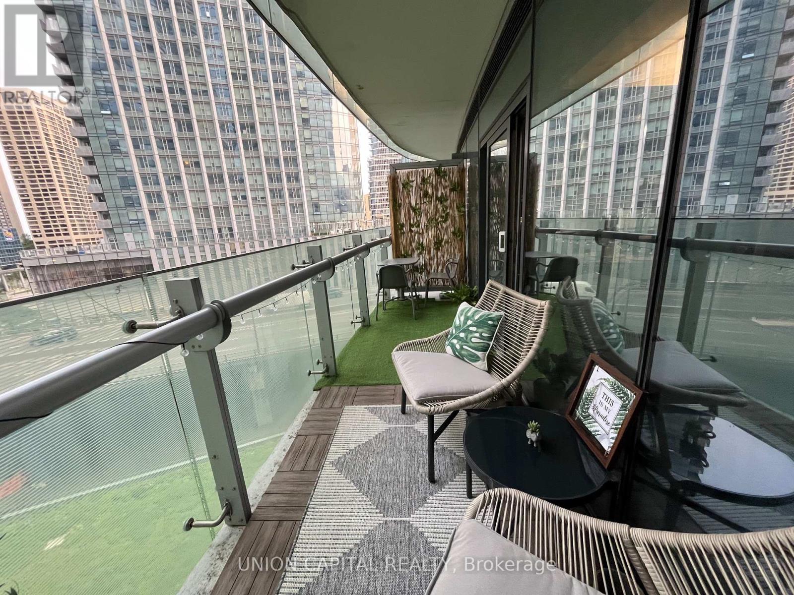 501 - 12 York Street, Toronto, Ontario  M5J 0A9 - Photo 20 - C12453555