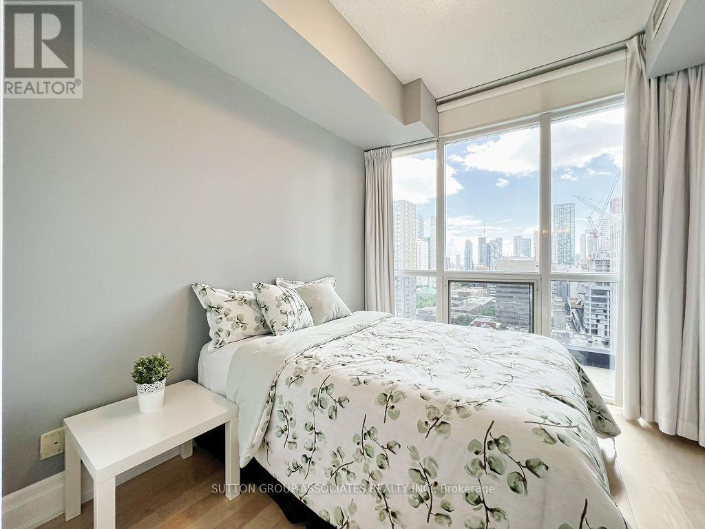 1909 - 21 Carlton Street, Toronto (Church-Yonge Corridor), Ontario  M5B 1L3 - Photo 10 - C12453601