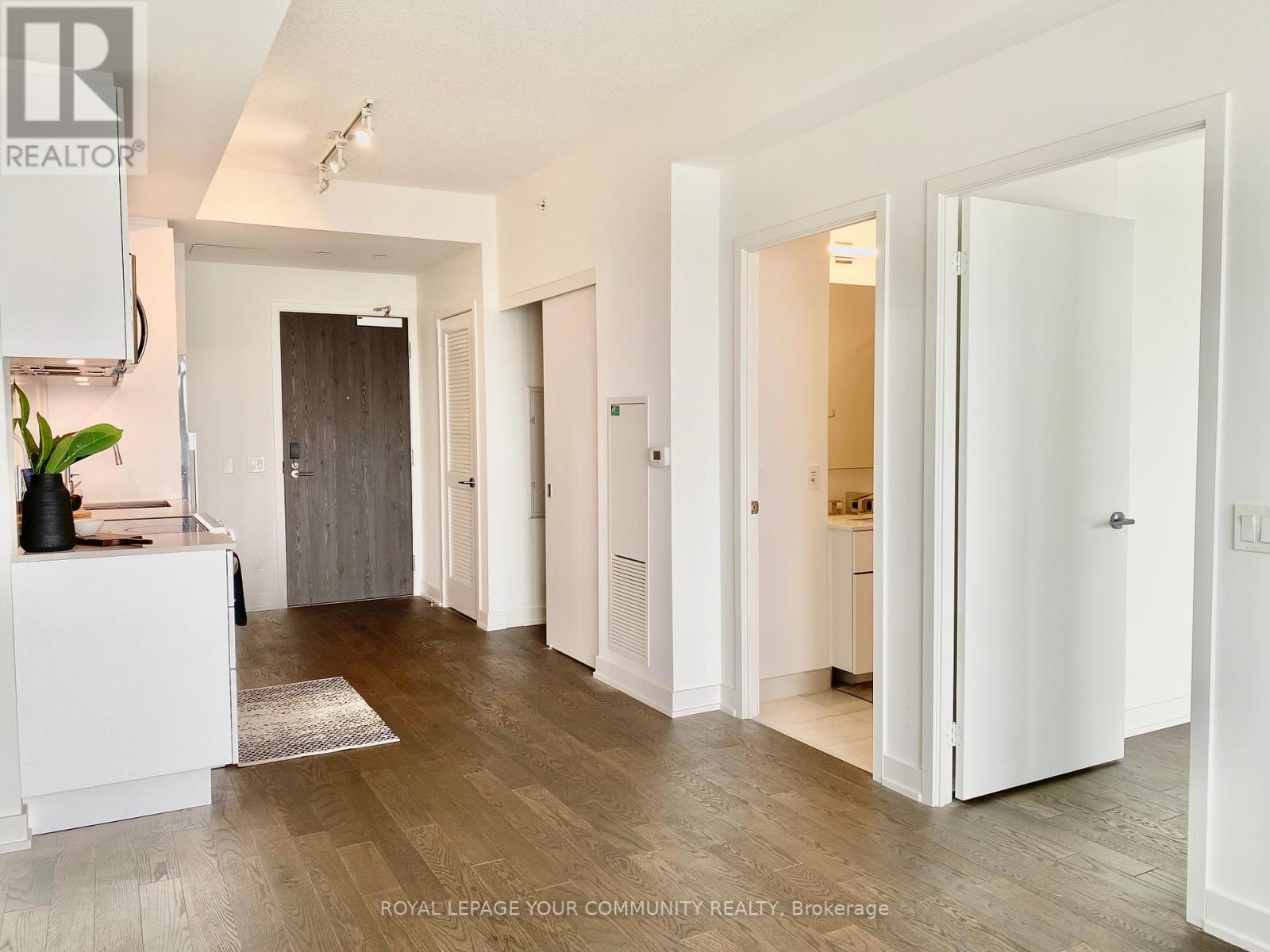 2701 - 25 Richmond Street E, Toronto, Ontario  M5C 0A6 - Photo 1 - C12453624