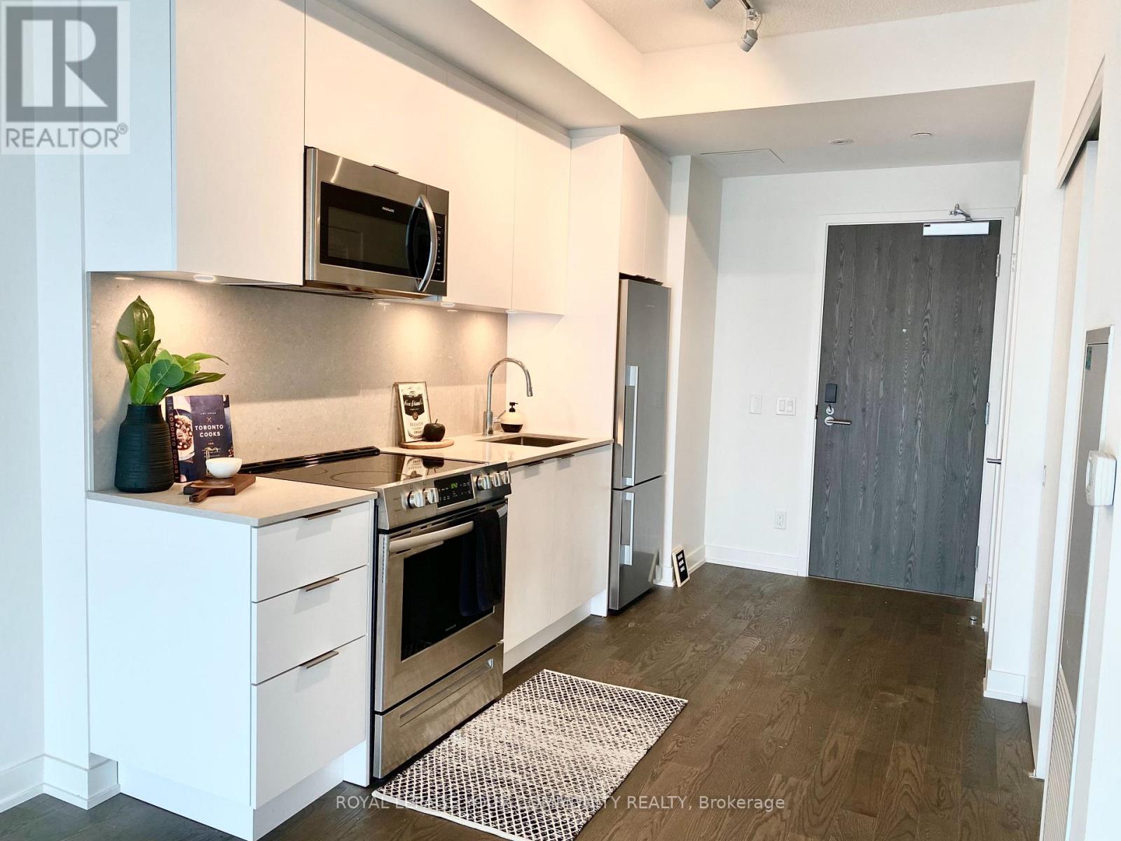 2701 - 25 Richmond Street E, Toronto, Ontario  M5C 0A6 - Photo 2 - C12453624