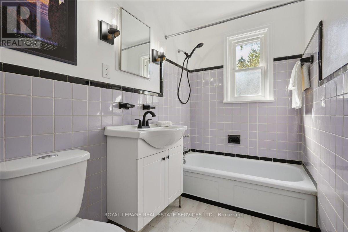 24 Fulham Street, Toronto (Agincourt South-Malvern West), Ontario  M1S 2A4 - Photo 19 - E12453565