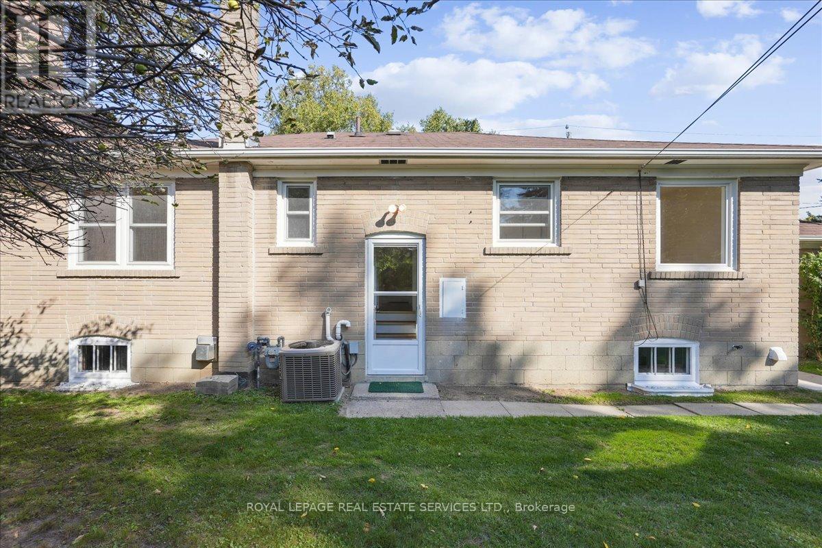 24 Fulham Street, Toronto (Agincourt South-Malvern West), Ontario  M1S 2A4 - Photo 25 - E12453565