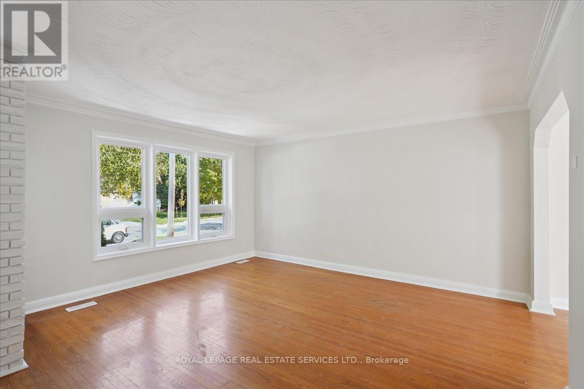 24 Fulham Street, Toronto (Agincourt South-Malvern West), Ontario  M1S 2A4 - Photo 6 - E12453565