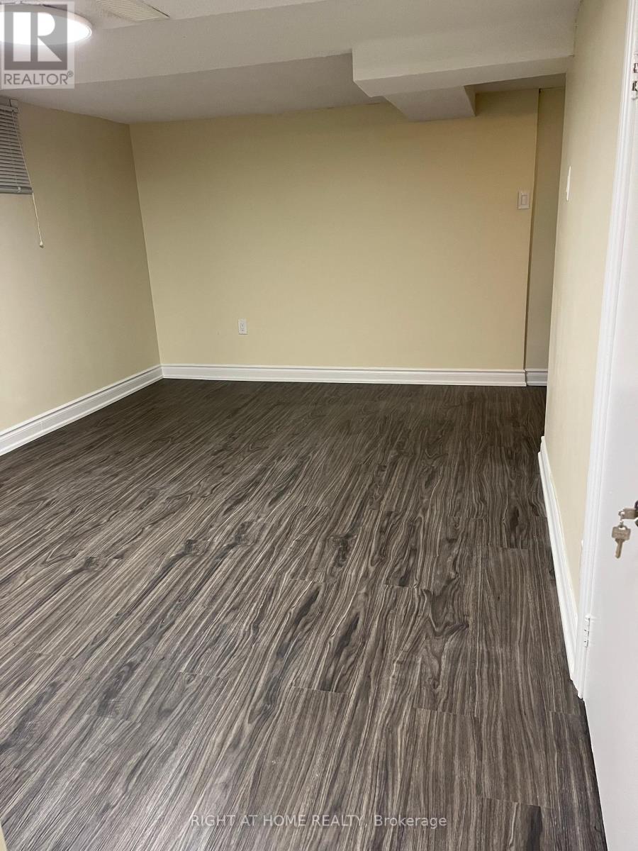 35 Commonwealth Avenue, Toronto, Ontario  M1K 4K1 - Photo 4 - E12453622
