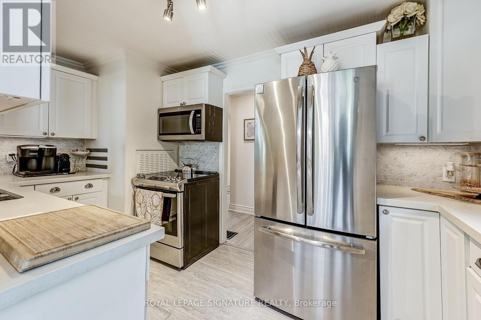 26 George Street, Ajax (Central), Ontario  L1S 1S5 - Photo 8 - E12453629