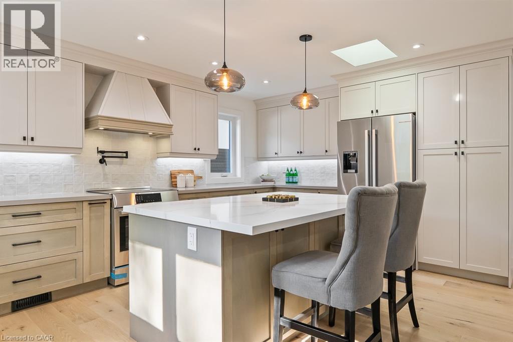 2282 Fairleigh Place, Burlington, Ontario  L7R 1G7 - Photo 9 - 40777627
