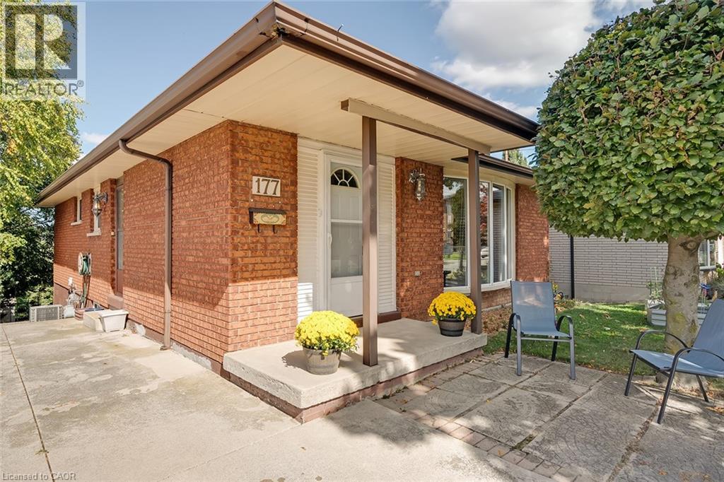 177 Lavina Crescent, Hamilton, Ontario  L9C 5S8 - Photo 2 - 40776880