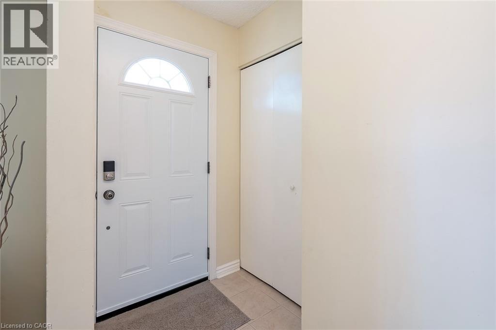 177 Lavina Crescent, Hamilton, Ontario  L9C 5S8 - Photo 5 - 40776880