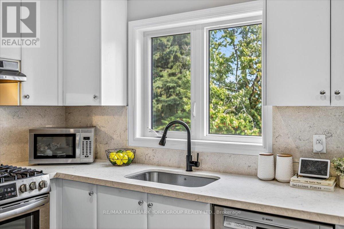 1192 Peelar Crescent, Innisfil (Lefroy), Ontario  L0L 1W0 - Photo 12 - N12453566