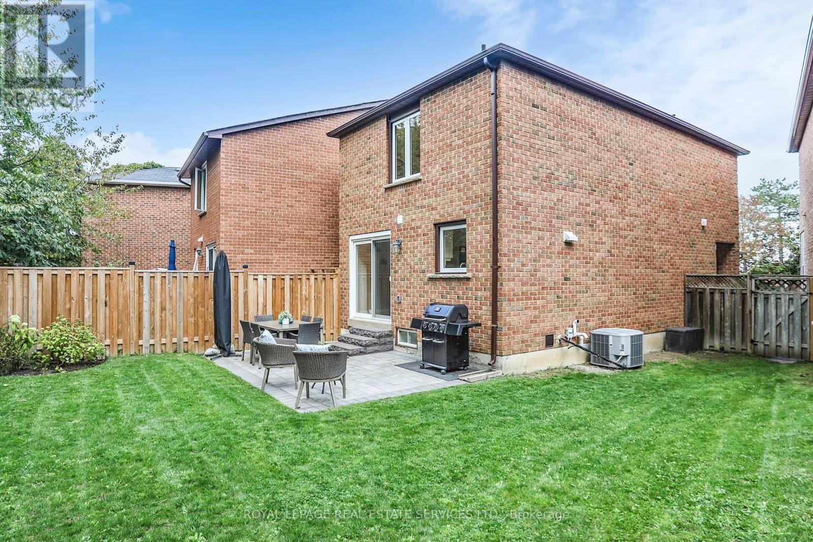 28 Rejane Crescent, Vaughan (Crestwood-Springfarm-Yorkhill), Ontario  L4J 5A1 - Photo 31 - N12453588