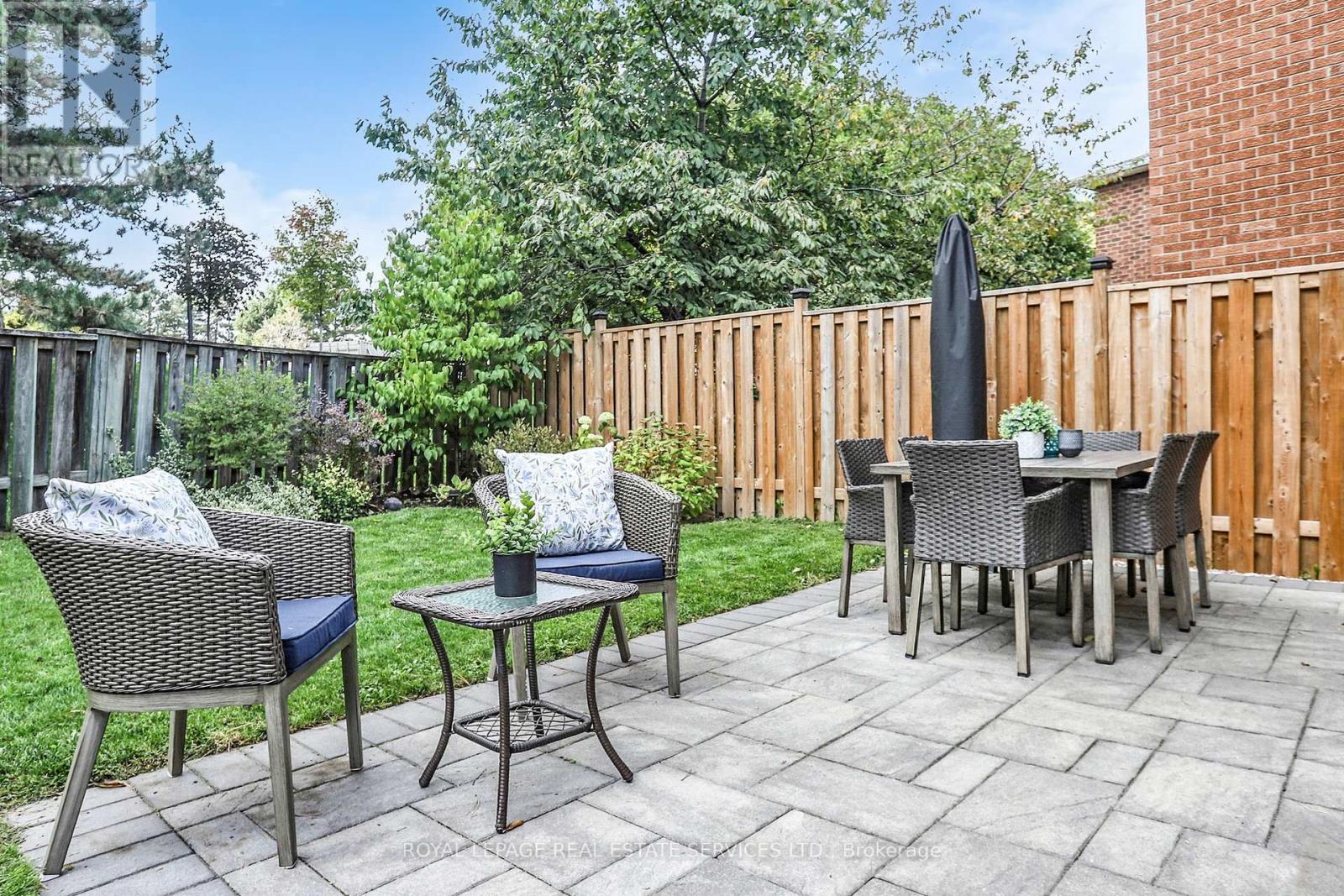 28 Rejane Crescent, Vaughan (Crestwood-Springfarm-Yorkhill), Ontario  L4J 5A1 - Photo 33 - N12453588