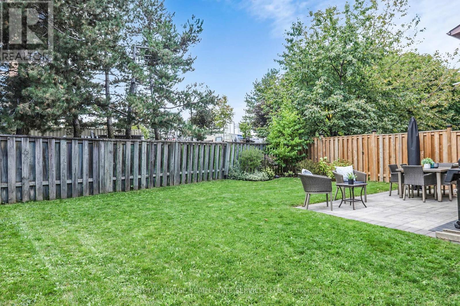 28 Rejane Crescent, Vaughan (Crestwood-Springfarm-Yorkhill), Ontario  L4J 5A1 - Photo 35 - N12453588