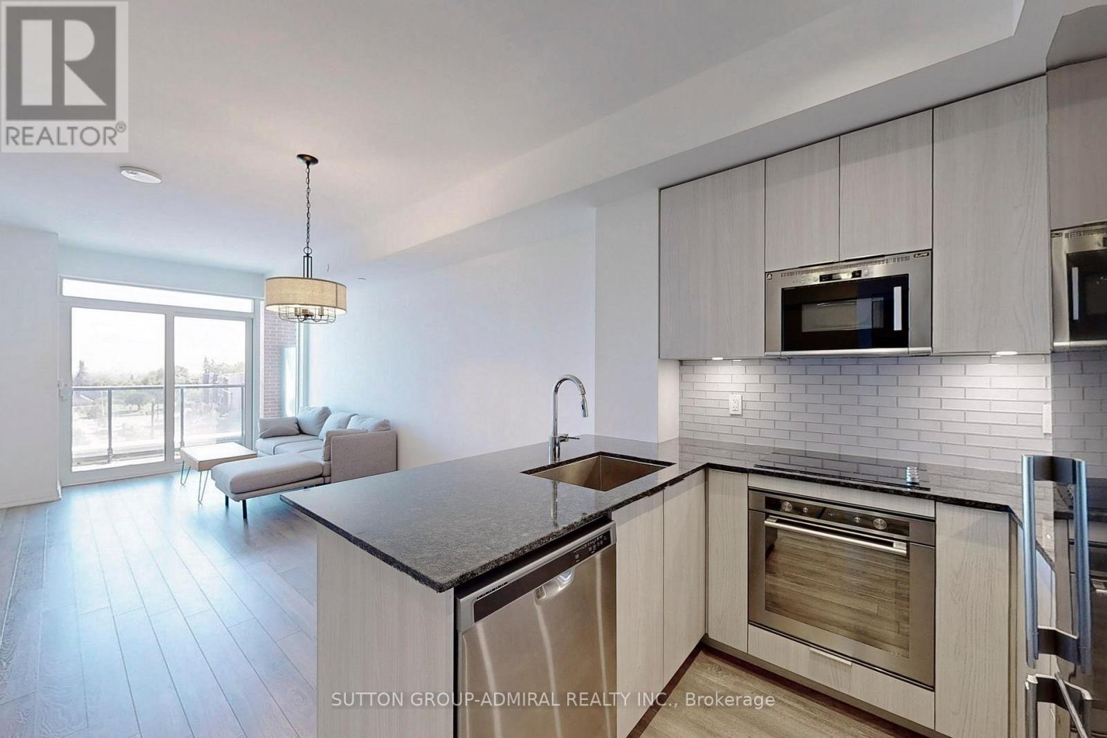316 - 99 Eagle Rock Way, Vaughan, Ontario  L6A 5A7 - Photo 10 - N12453602