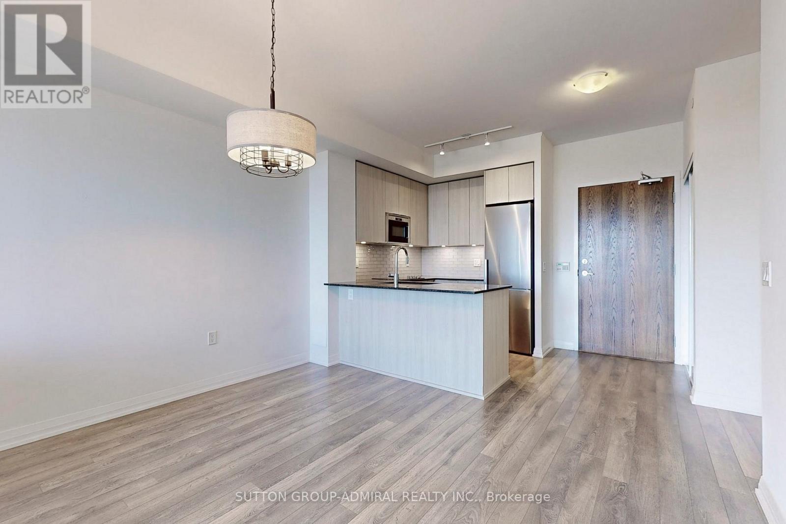 316 - 99 Eagle Rock Way, Vaughan, Ontario  L6A 5A7 - Photo 6 - N12453602