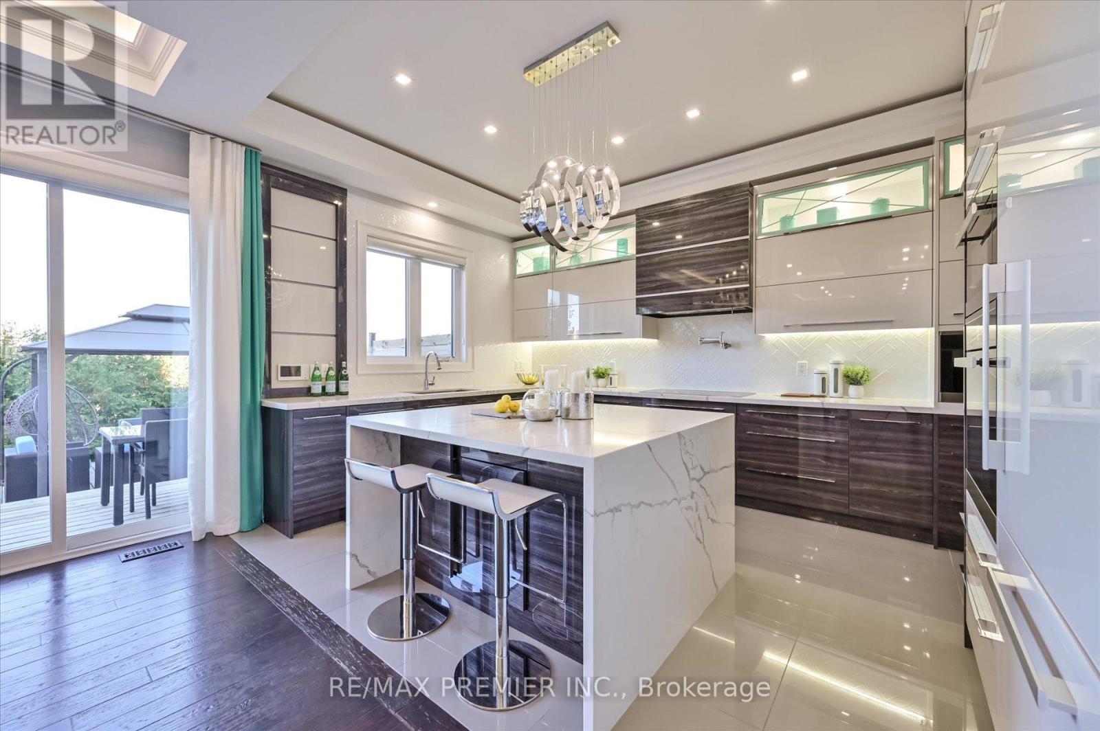 346 Farrell Road, Vaughan, Ontario  L6A 4W9 - Photo 16 - N12453628