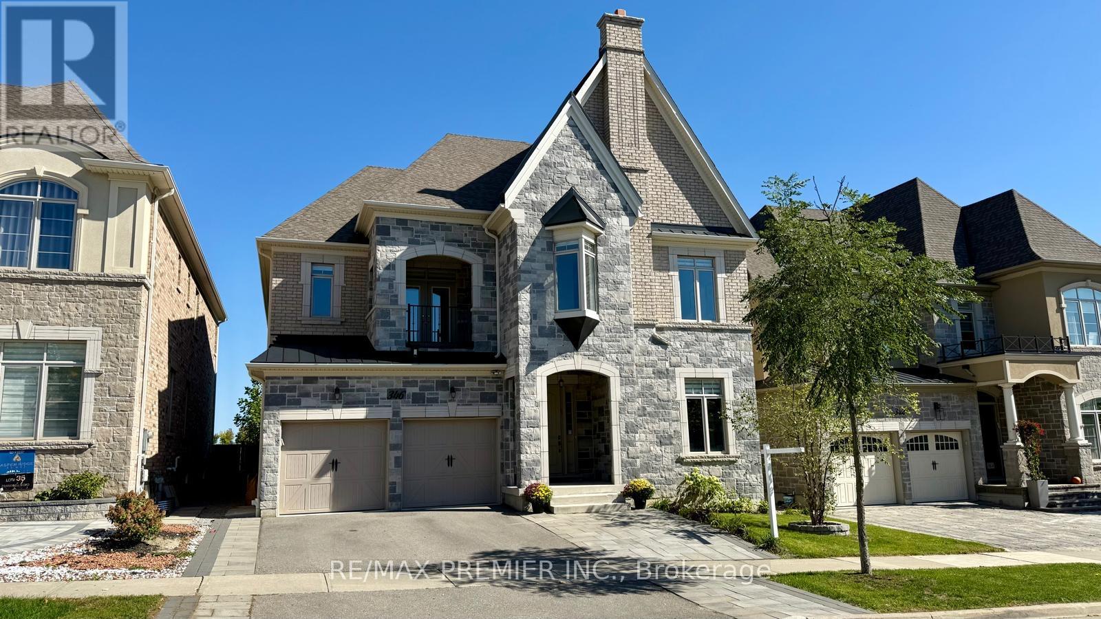 346 Farrell Road, Vaughan, Ontario  L6A 4W9 - Photo 2 - N12453628