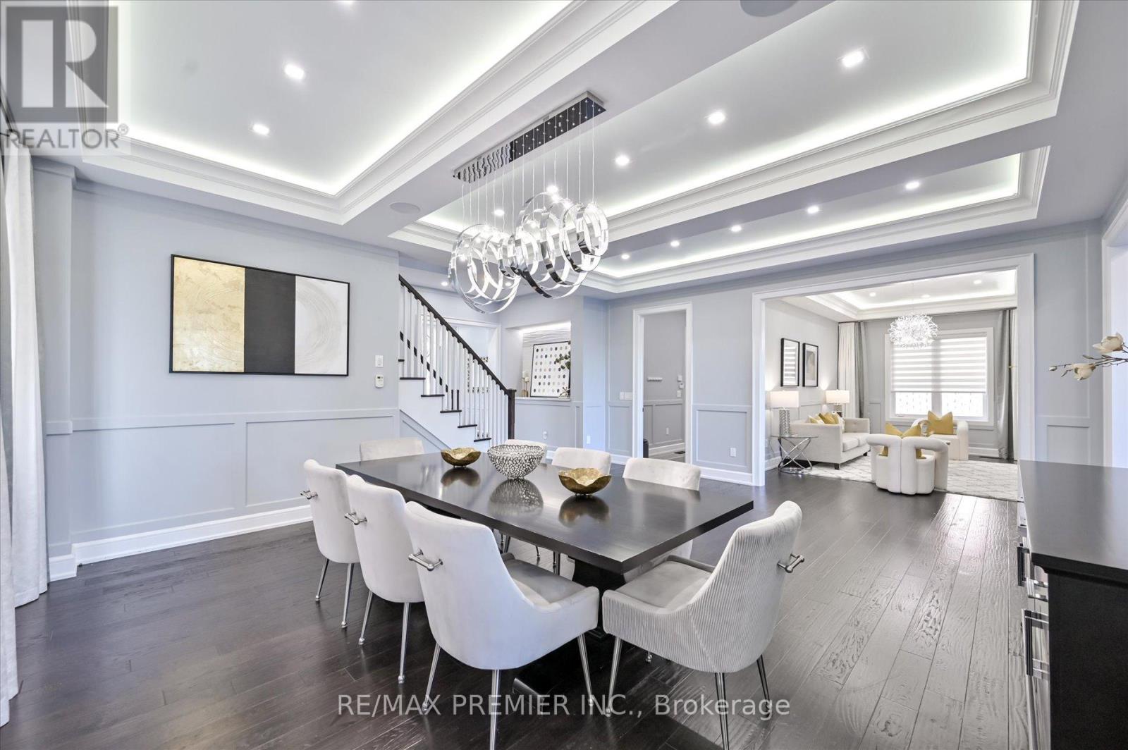 346 Farrell Road, Vaughan, Ontario  L6A 4W9 - Photo 4 - N12453628