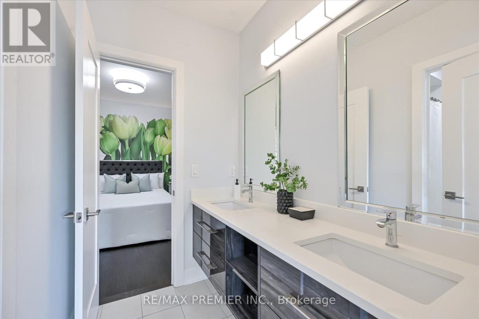 346 Farrell Road, Vaughan, Ontario  L6A 4W9 - Photo 40 - N12453628