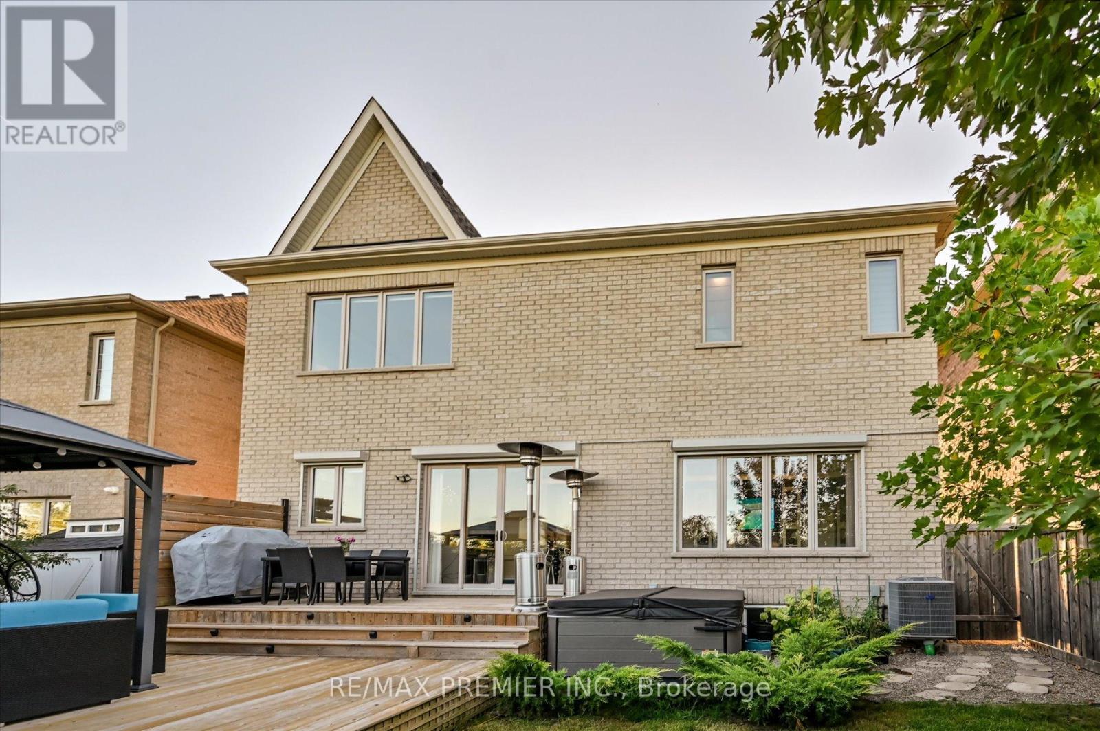 346 Farrell Road, Vaughan, Ontario  L6A 4W9 - Photo 46 - N12453628