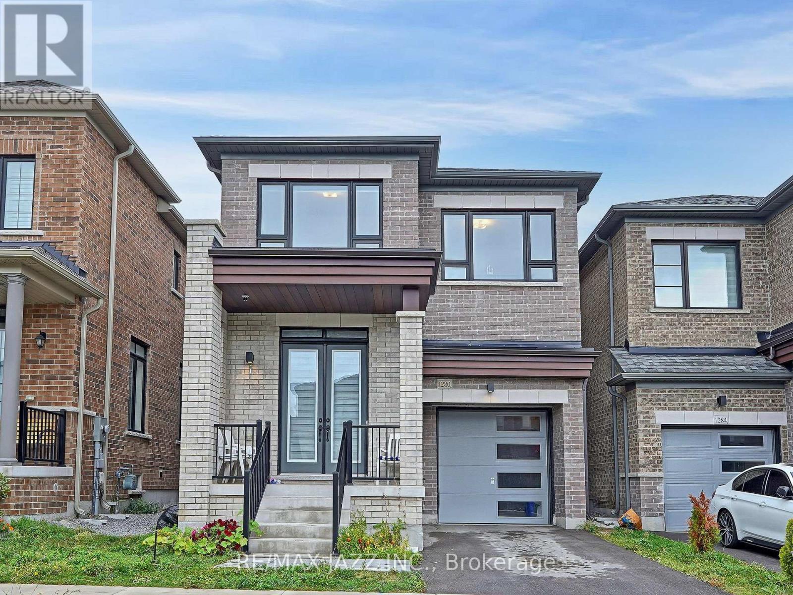 1280 AMHERST GATE, Oshawa, Ontario