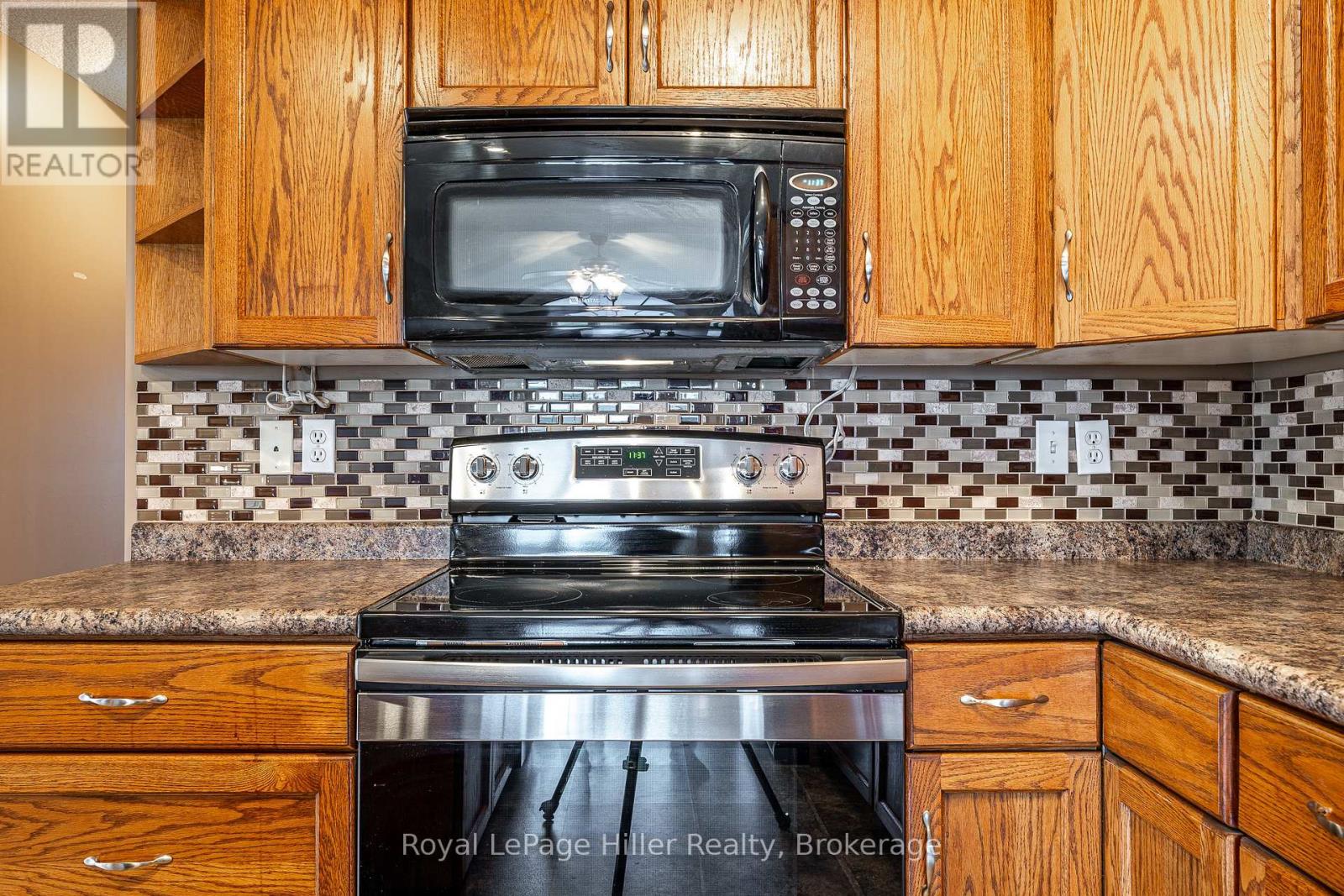 73 Park Lane, West Perth, Ontario  N0K 1N0 - Photo 10 - X12453657