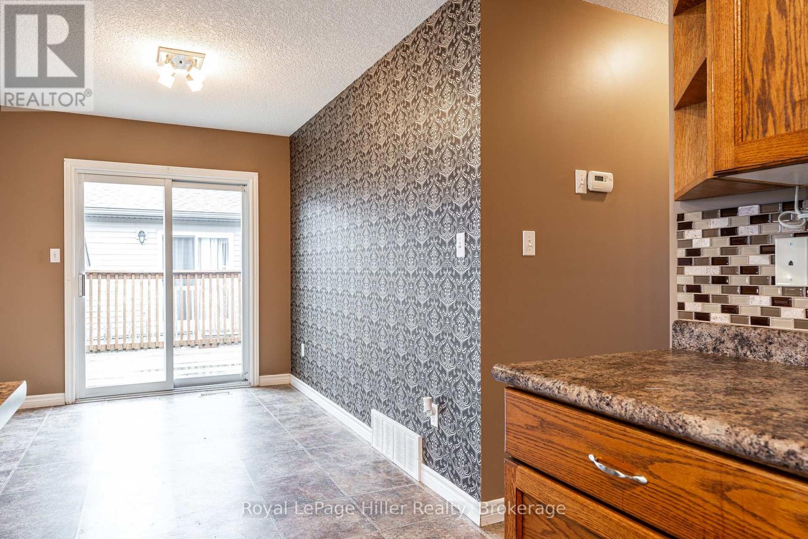73 Park Lane, West Perth, Ontario  N0K 1N0 - Photo 11 - X12453657