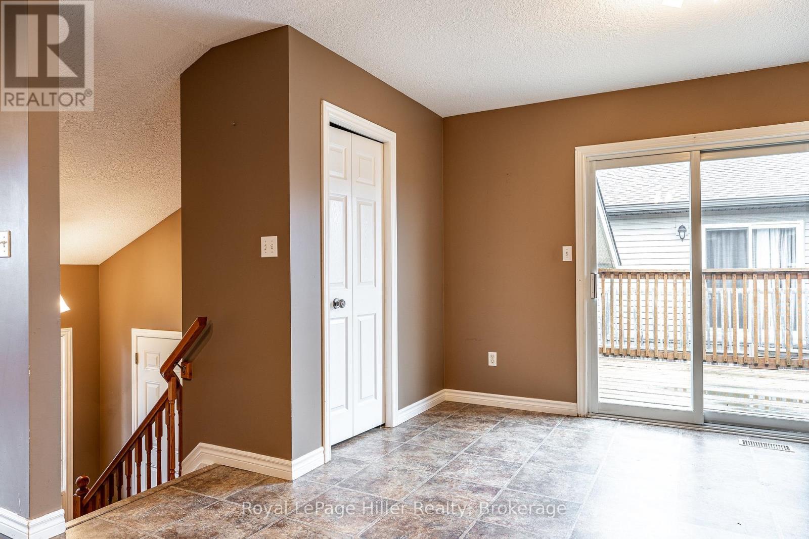 73 Park Lane, West Perth, Ontario  N0K 1N0 - Photo 12 - X12453657