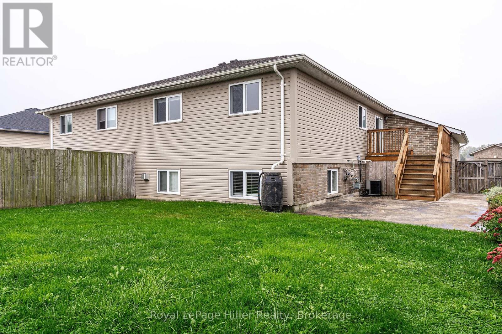 73 Park Lane, West Perth, Ontario  N0K 1N0 - Photo 14 - X12453657