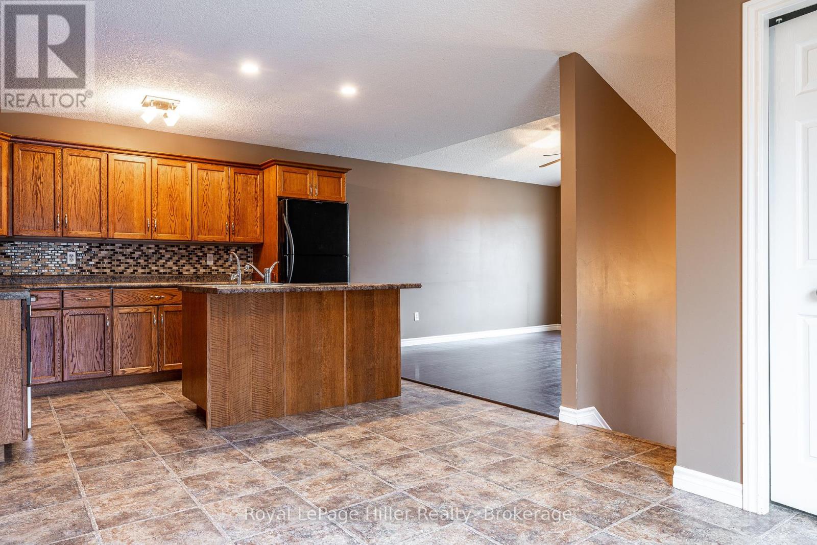 73 Park Lane, West Perth, Ontario  N0K 1N0 - Photo 19 - X12453657