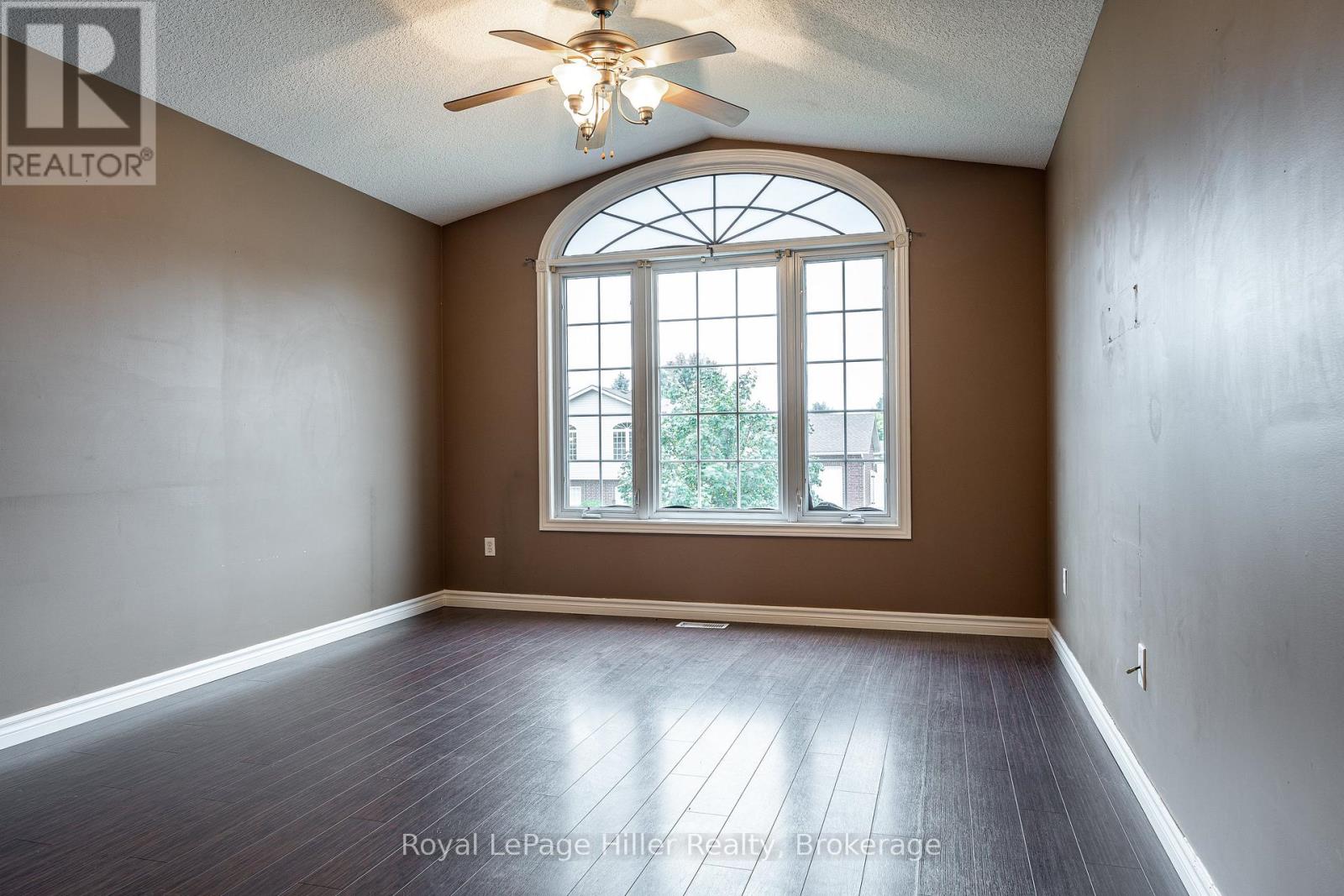 73 Park Lane, West Perth, Ontario  N0K 1N0 - Photo 5 - X12453657