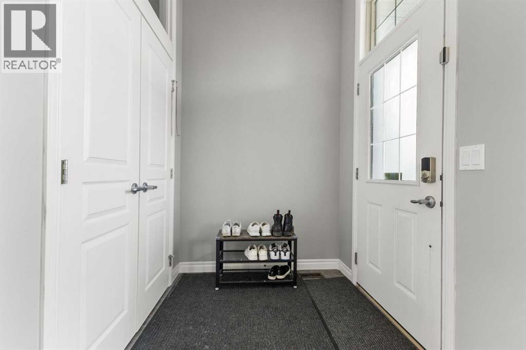 240 Evanspark Gardens Nw, Calgary, Alberta  T3P 0G5 - Photo 4 - A2260593