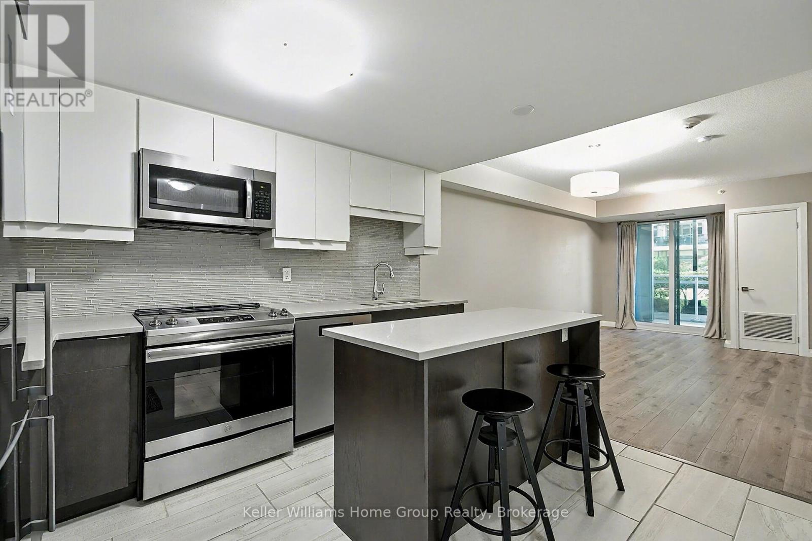 205 - 63 Arthur Street S, Guelph (St. Patrick's Ward), Ontario  N1E 0A8 - Photo 8 - X12453721