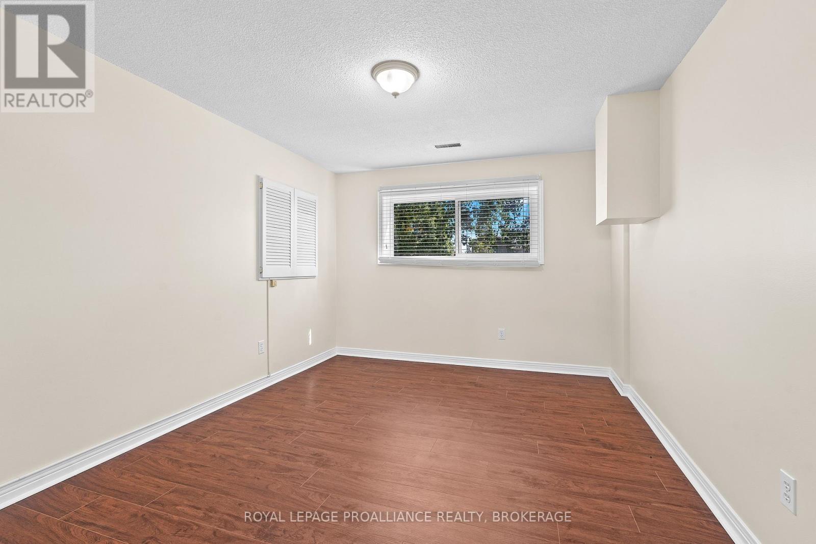 50 Davey Crescent, Loyalist, Ontario  K7N 1X7 - Photo 30 - X12453639
