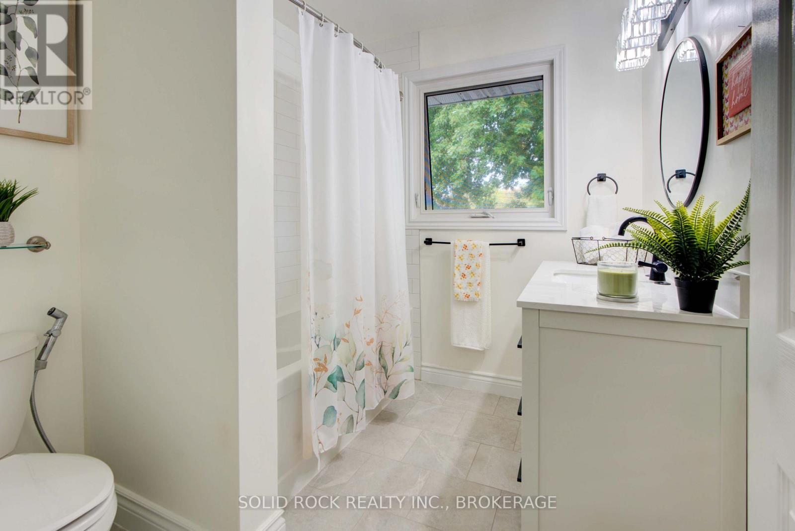 82 Queen Mary Road, Kingston, Ontario  K7M 2A5 - Photo 21 - X12453723