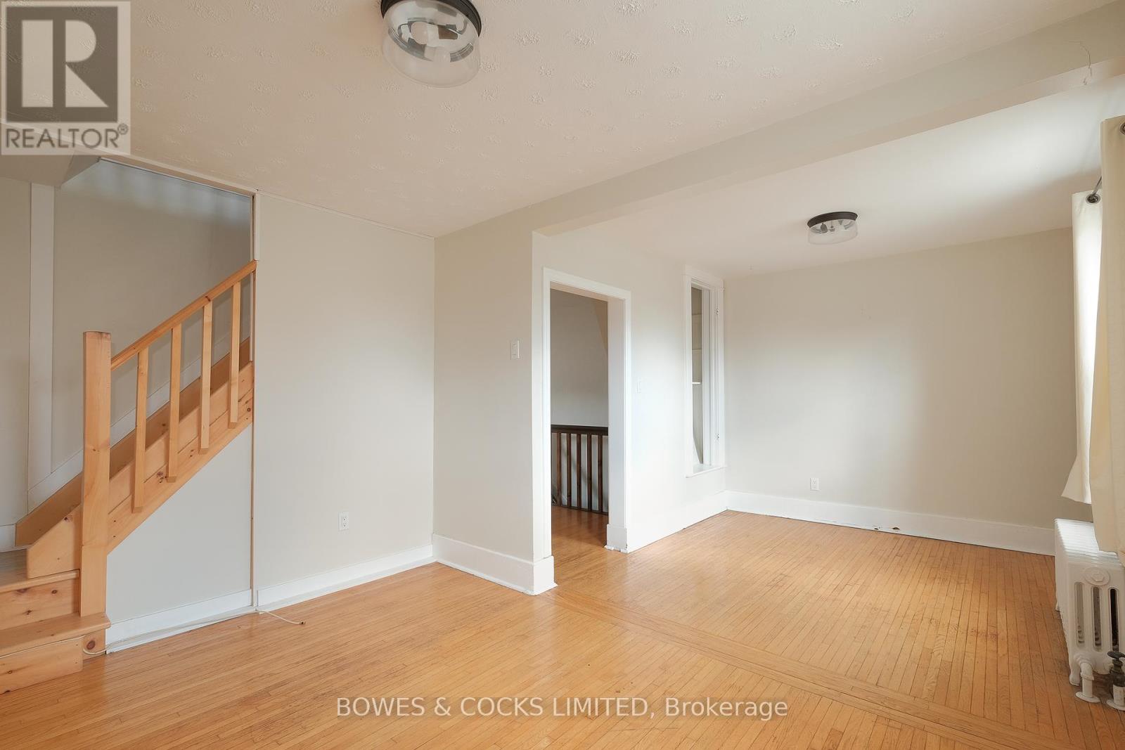 530 Chamberlain Street, Peterborough, Ontario  K9J 4L5 - Photo 16 - X12453761