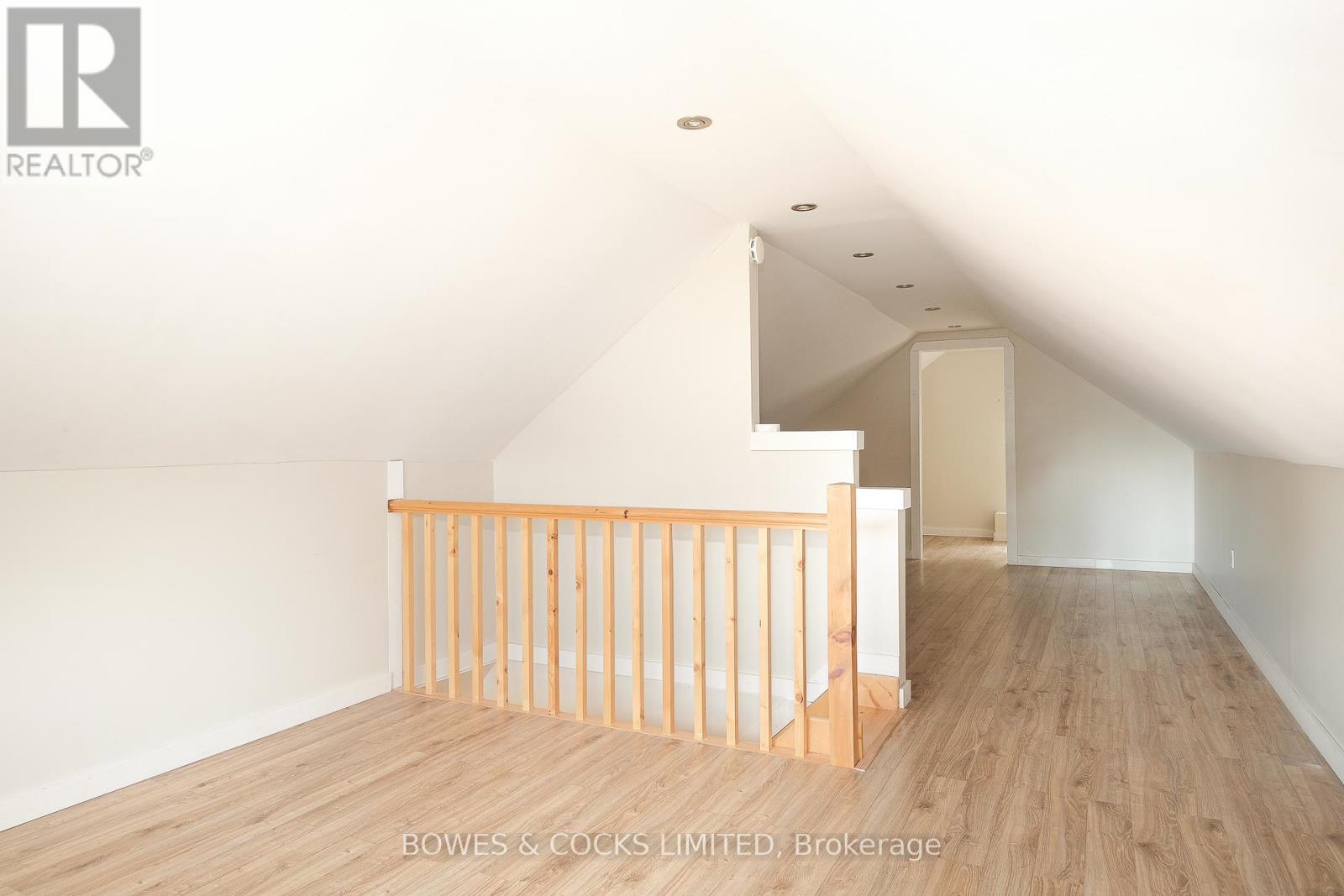 530 Chamberlain Street, Peterborough, Ontario  K9J 4L5 - Photo 21 - X12453761