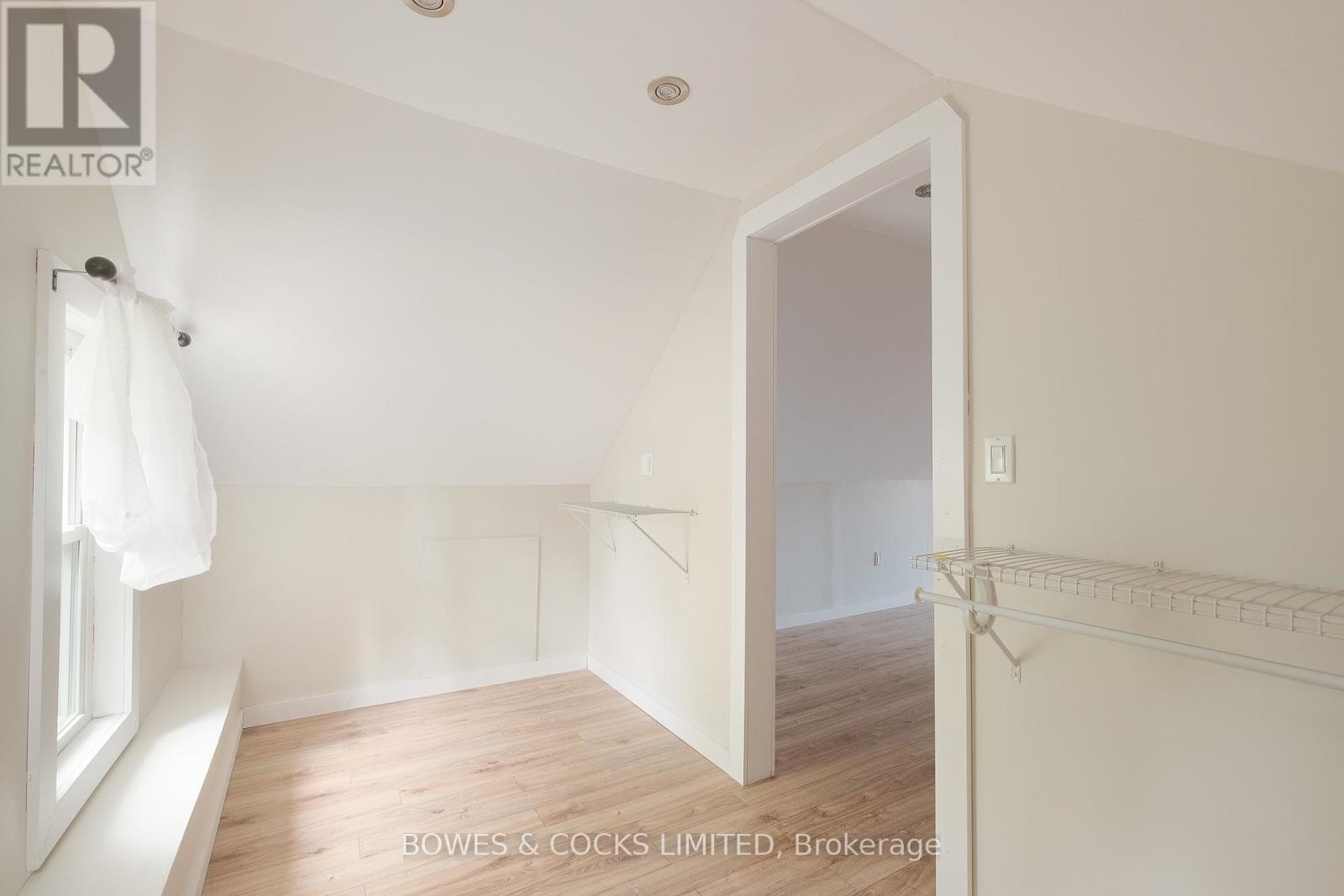 530 Chamberlain Street, Peterborough, Ontario  K9J 4L5 - Photo 23 - X12453761