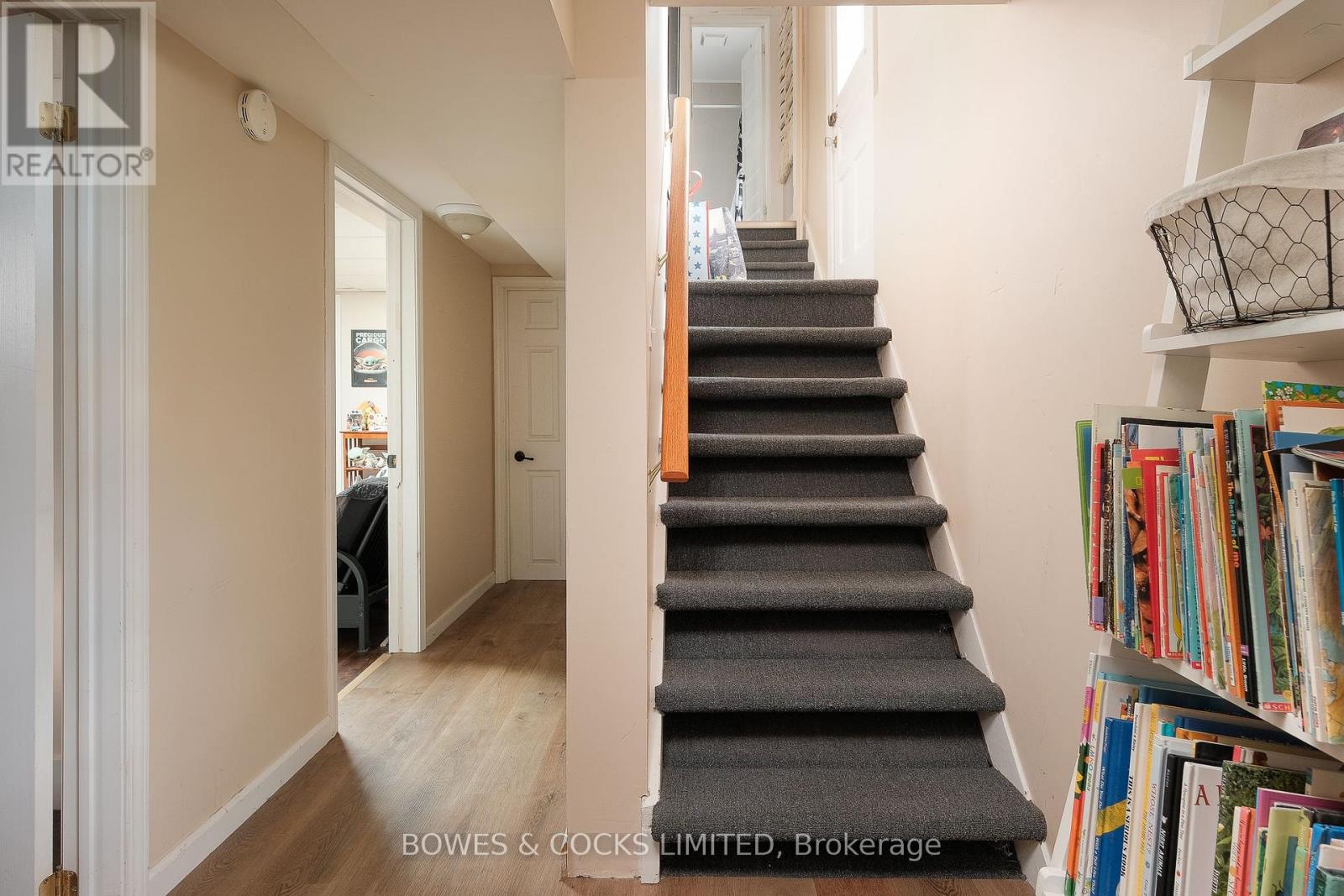 530 Chamberlain Street, Peterborough, Ontario  K9J 4L5 - Photo 34 - X12453761