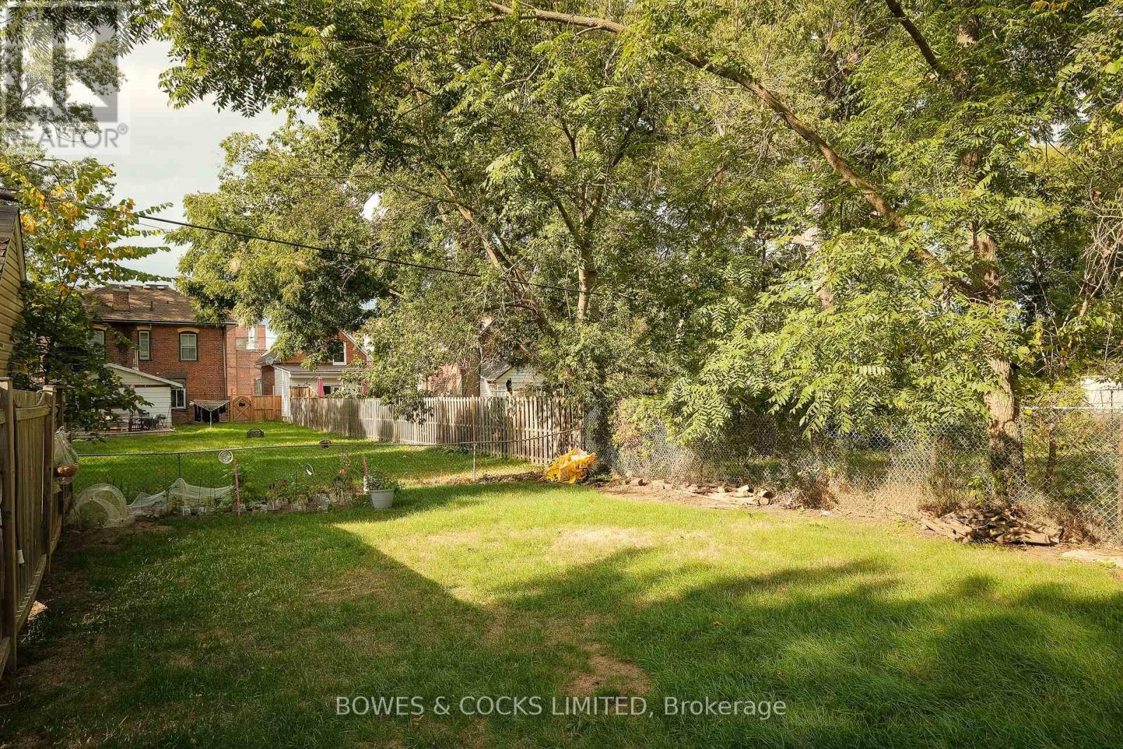 530 Chamberlain Street, Peterborough, Ontario  K9J 4L5 - Photo 46 - X12453761