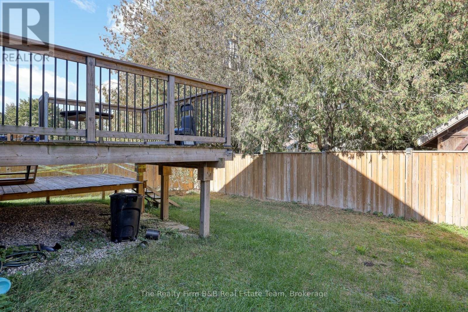 27 Reeves Road, Ingersoll, Ontario  N5C 0E1 - Photo 29 - X12453759