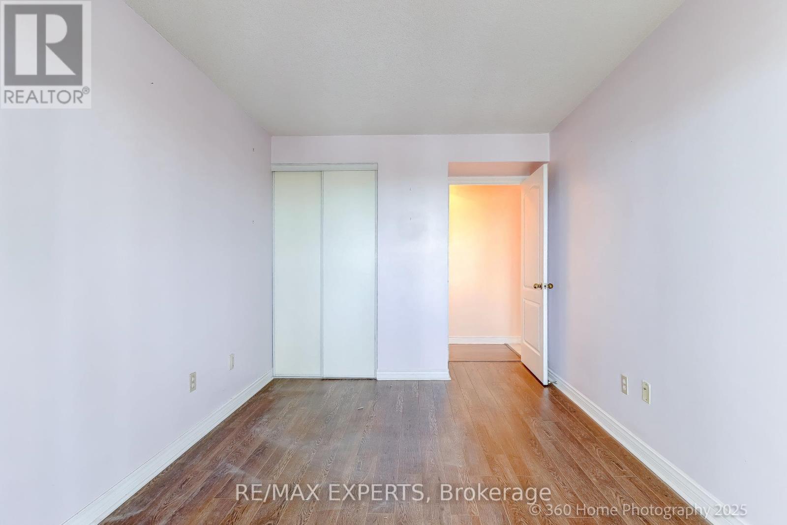1603 - 7 Townsgate Drive, Vaughan, Ontario  L4J 7Z9 - Photo 20 - N12453581
