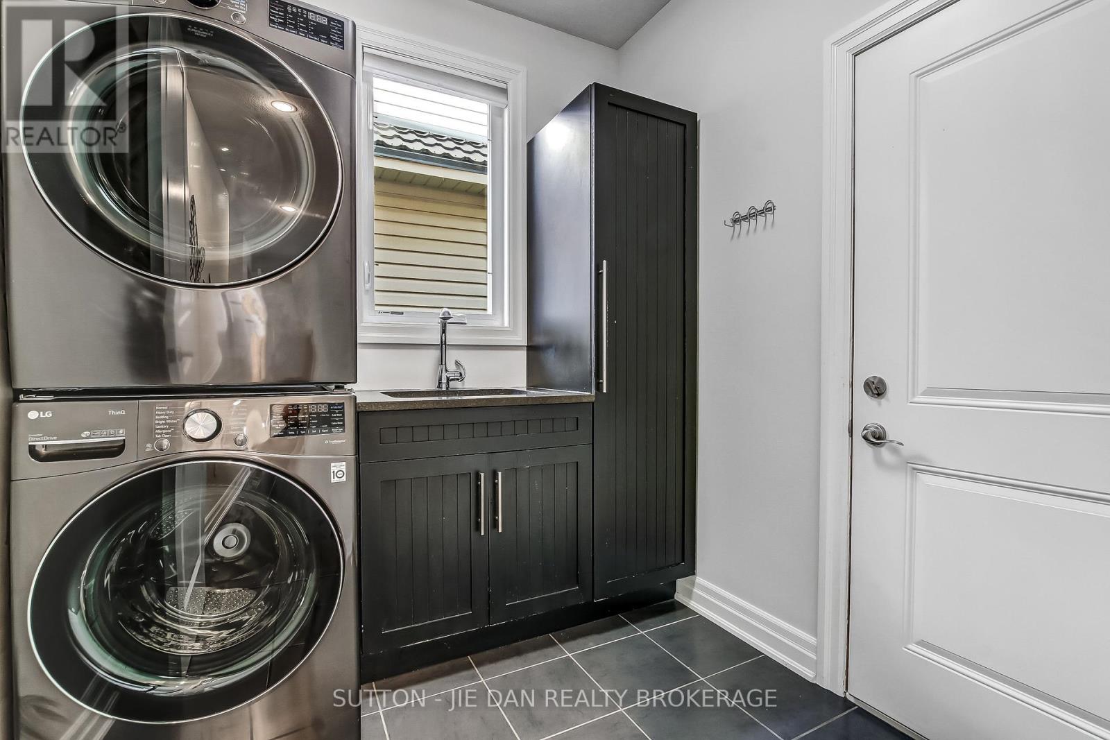 1413 Kains Woods Terrace, London South, Ontario  N6K 4Z7 - Photo 16 - X12453640