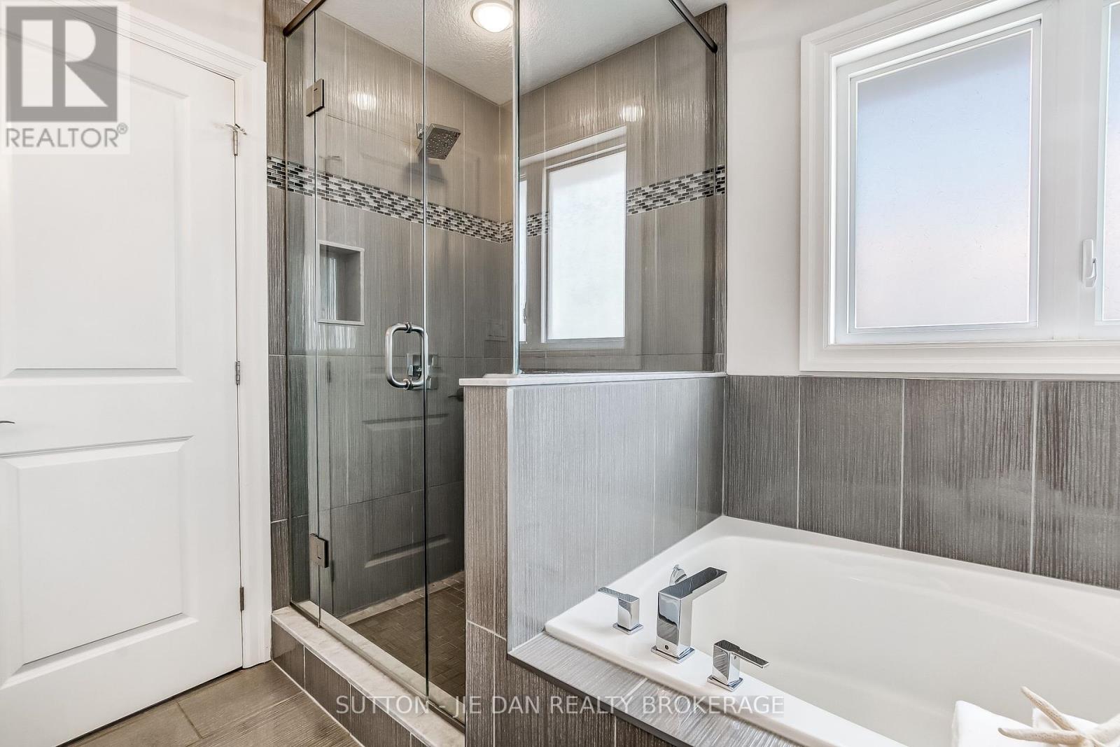 1413 Kains Woods Terrace, London South, Ontario  N6K 4Z7 - Photo 22 - X12453640
