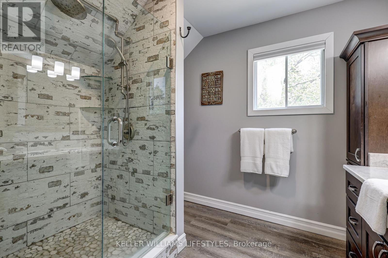 22738 Thames Road, Southwest Middlesex (Appin), Ontario  N0L 1A0 - Photo 26 - X12453649